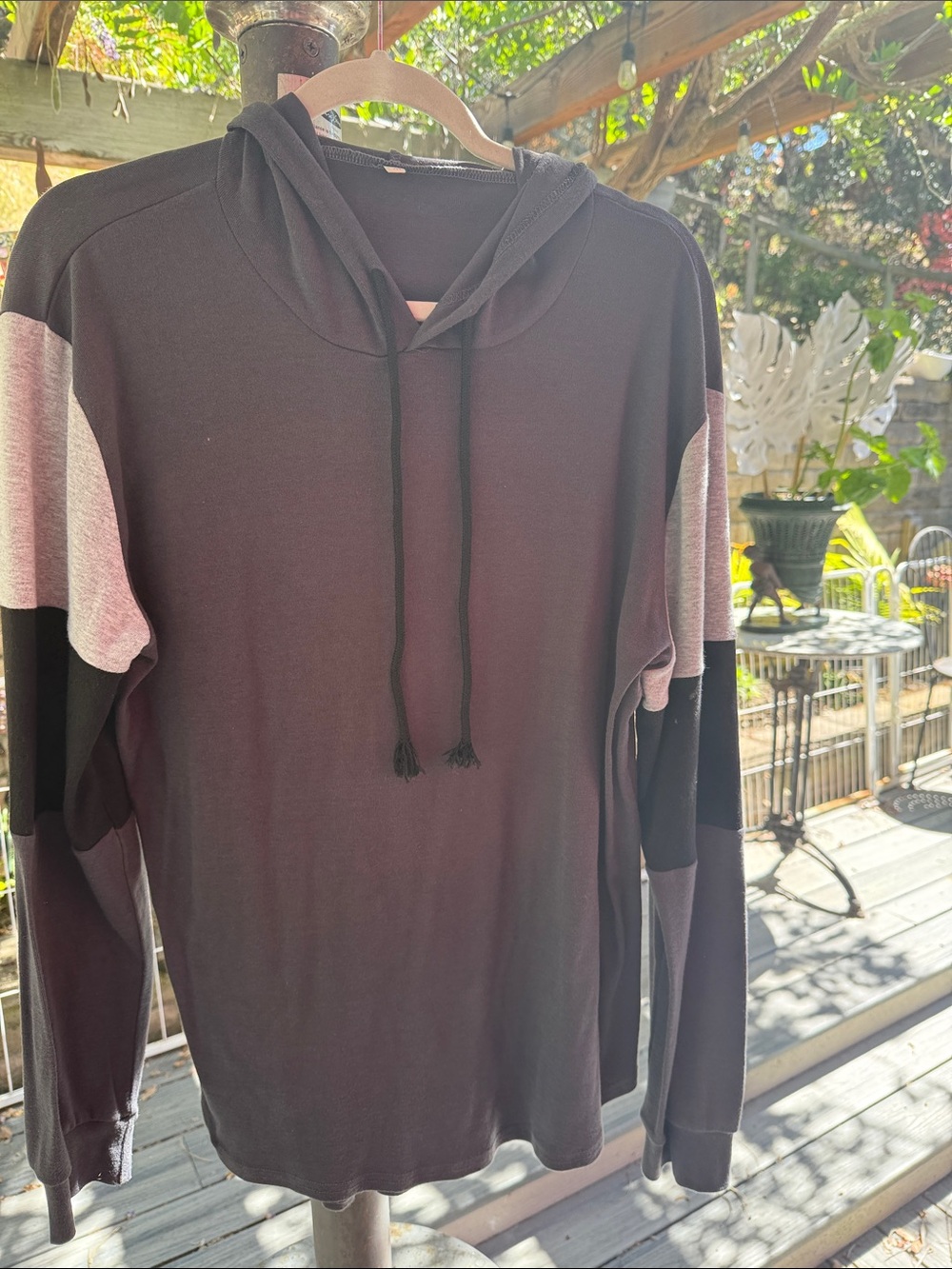 Men's Hooded Long-Sleeve Colorblock Shirt - Gray